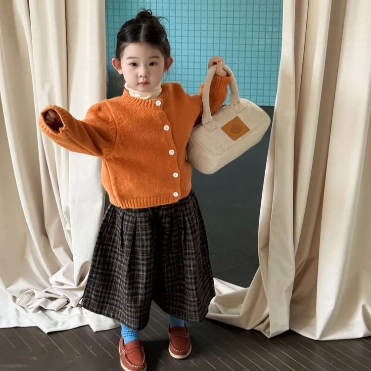 小思家女童2025秋冬新款韩版洋气显白毛衣开衫格子阔腿裤休闲套装