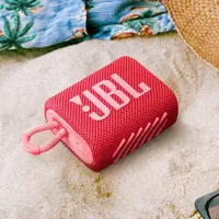 95新 JBL JBLGO3 音乐金砖三代 便携式蓝牙音箱 低音炮 户外音箱 