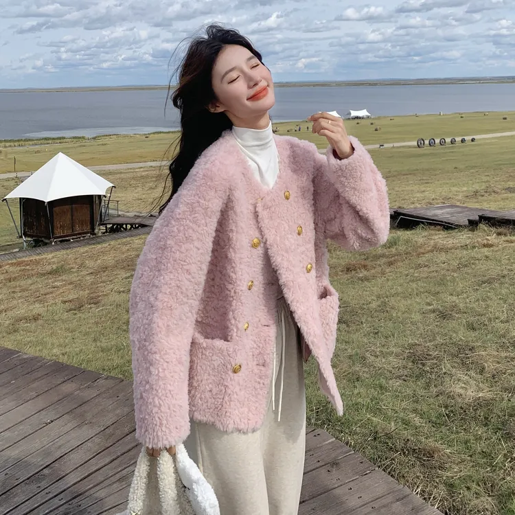 甜美粉色皮毛一体羊羔毛外套女秋冬新款设计感小个子气质棉衣棉袄