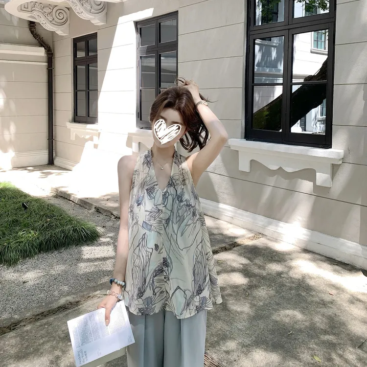 “盛夏来信”欲说还休的浪漫氛围感~ 挂脖上衣