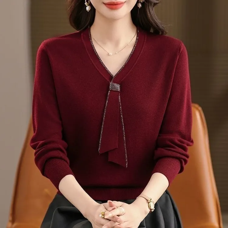 秋冬新款洋气妈妈宽松遮肉显瘦大码宽松针织飘带v领内搭气质上衣