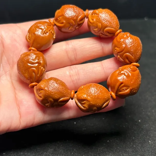 橄榄核雕刻 招财小金蟾 富贵金蟾手串手围18cm