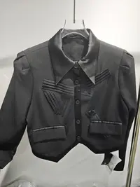 2895#贴布拼接排扣短款西装外套洋气百搭气质显瘦
