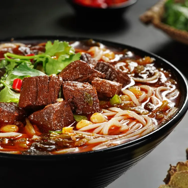 四川特产南充果城米粉正宗南充米粉麻辣牛肉米粉微辣快煮川味米粉