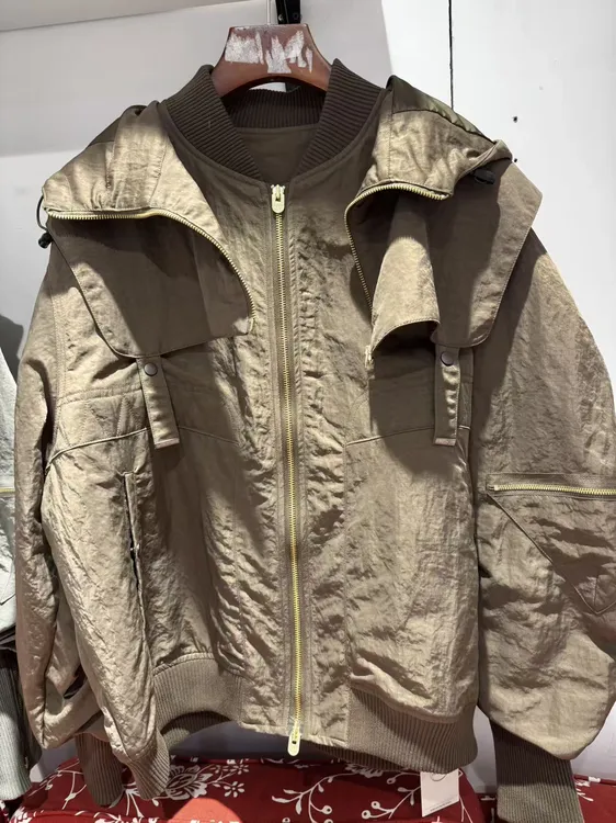 减龄直下摆拉链长袖显瘦秋季夹克短外套短款秋冬连帽休闲上衣