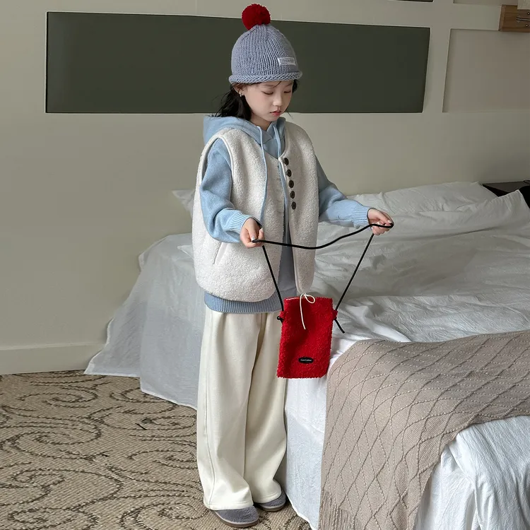 女童超好看套装秋冬2025新款女孩大童加厚毛衣马甲儿童冬装三件套