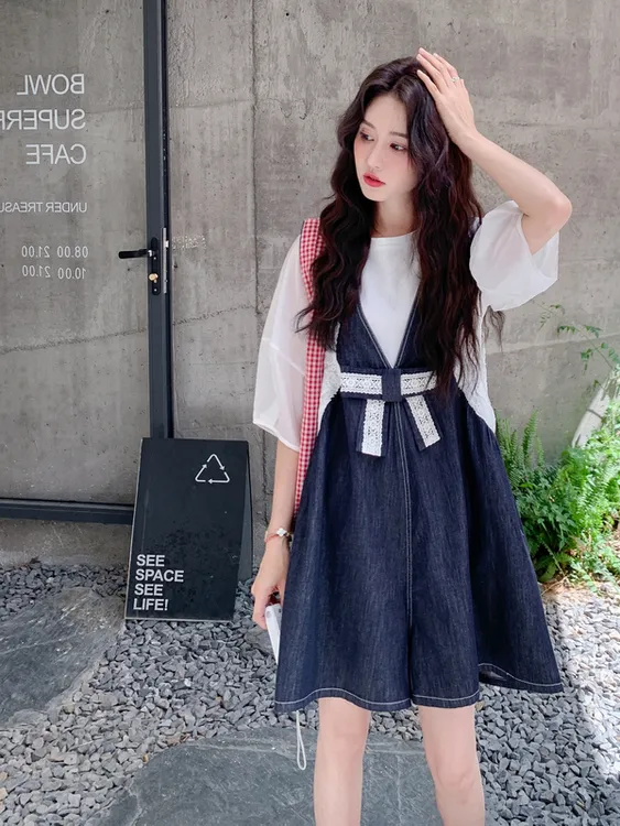 牛仔背带裤套装女高级感2025夏季新款韩版小个子T恤连体裤两件套