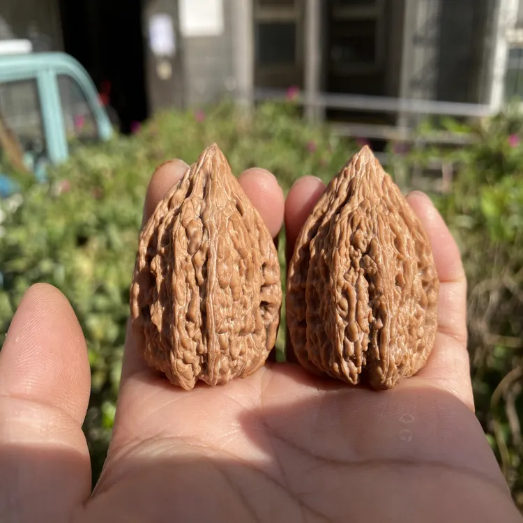 全品无修三角塔尖儿狮子头文玩核桃边35肚35高45高端小众把件