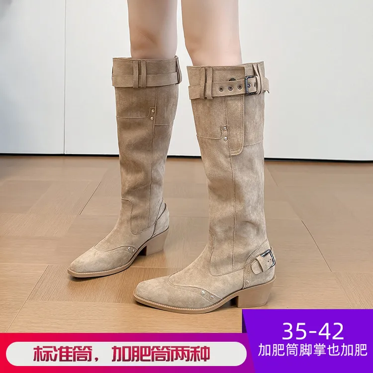 百搭复古长靴女2025年新款卡其色尖头靴子女粗跟显瘦马丁靴堆堆靴