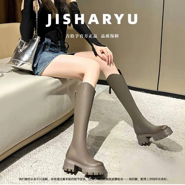 加肥加宽大码女靴大筒围v口擦色圆头厚底长筒靴显腿瘦美拉德靴子