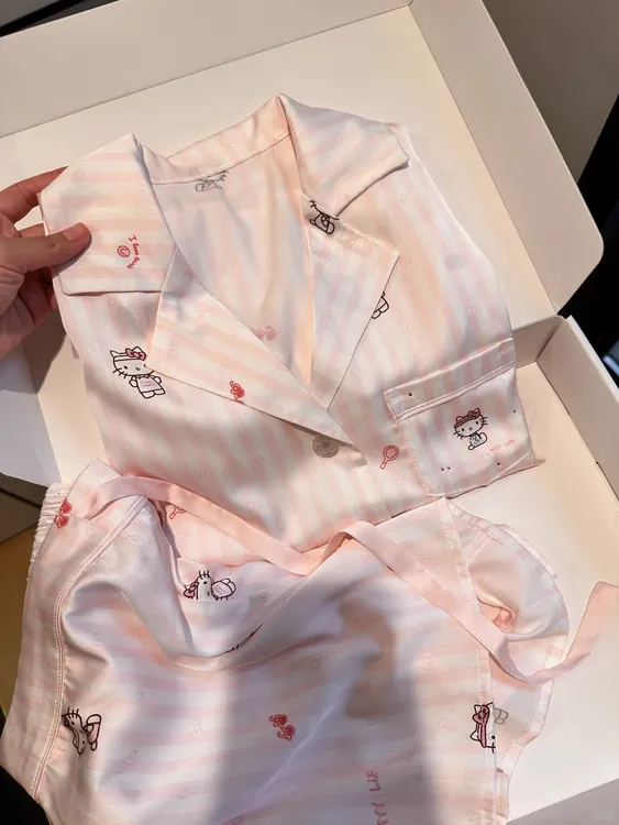 韩版可爱Kitty印花条纹冰丝短袖睡衣女夏季新款家居服短裤两件套