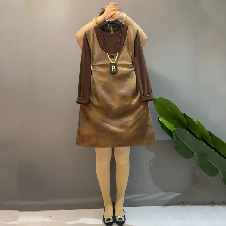 胖妹妹新款时尚洋气复古风内搭加马甲裙显瘦套装欧货新款复古高级