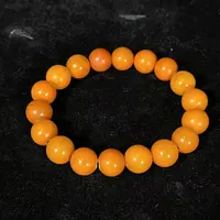 Lot19:  蜜蜡手串 珠直径约：12.8mm/20g