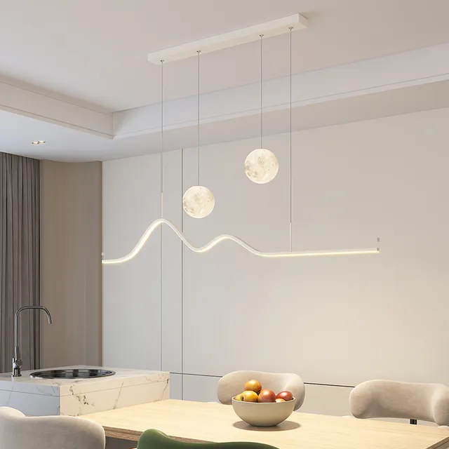 铭琢灯饰月球餐厅吊灯个性设计款吧台护眼吊灯光谱高显指长餐桌