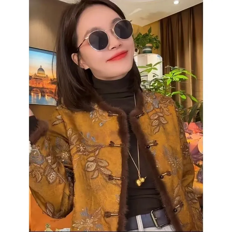 覆古提花盘扣棉服女中式国风夹棉外套保暖毛边2025年冬装新款女