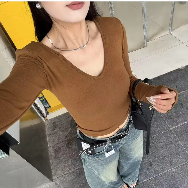 2025早秋短款长袖常规款V领纯色T恤百搭秋季芭比