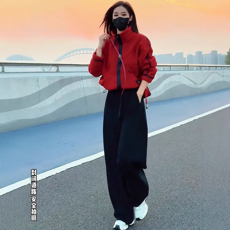 美式时尚休闲运动套装女秋冬新款红色减龄宽松加厚长袖外套两件套