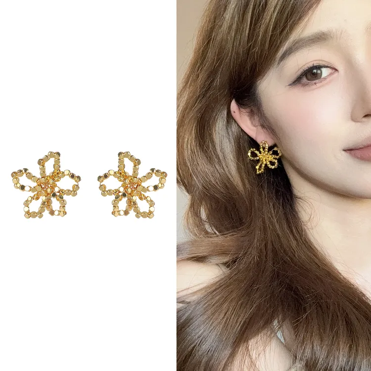 oushipei/欧诗佩 铜合金耳饰 欧美风金色碎银子串珠花朵耳环