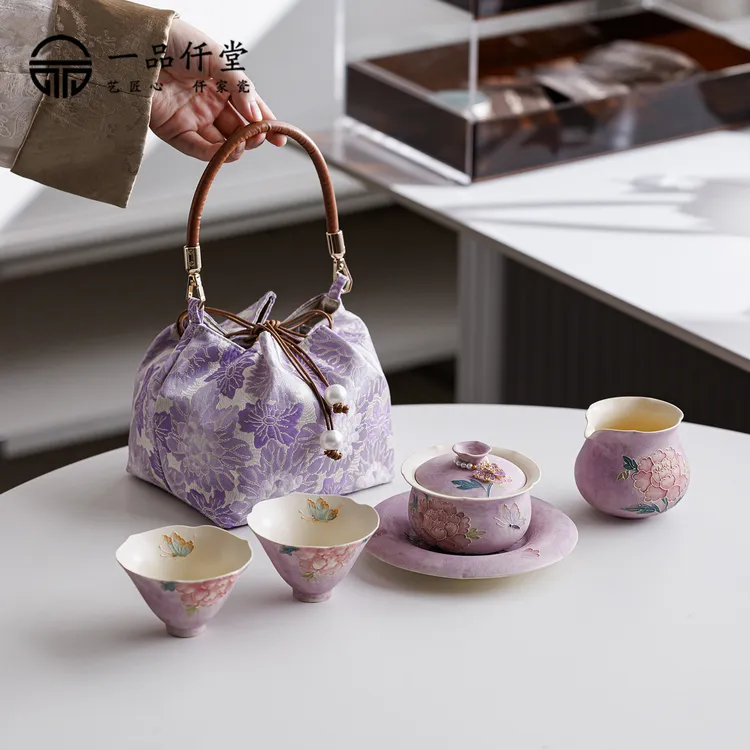 送闺蜜朋友结婚礼物女生专用旅行茶具一壶两杯精致手工牡丹套装