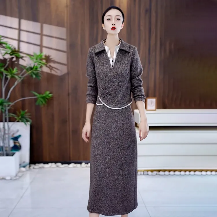 今年流行爆款时尚套装女2025年秋季新款妈妈装修身显瘦减龄两件套