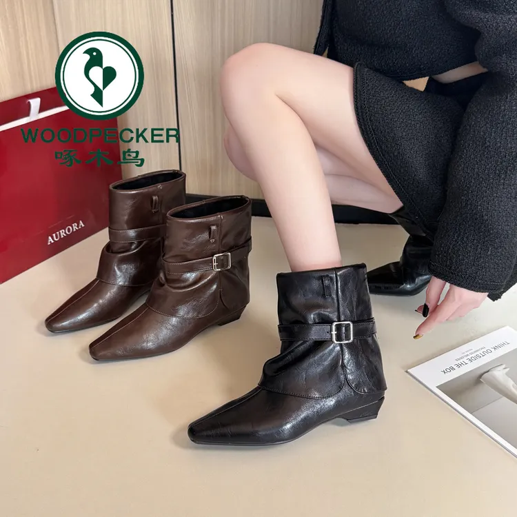 啄木鸟法式复古美拉德小众尖头瘦瘦短靴女冬2025新款时装靴马丁靴