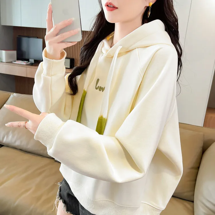 连帽加绒短款卫衣女2025新款加厚秋冬季宽松小个子初中生百搭外套