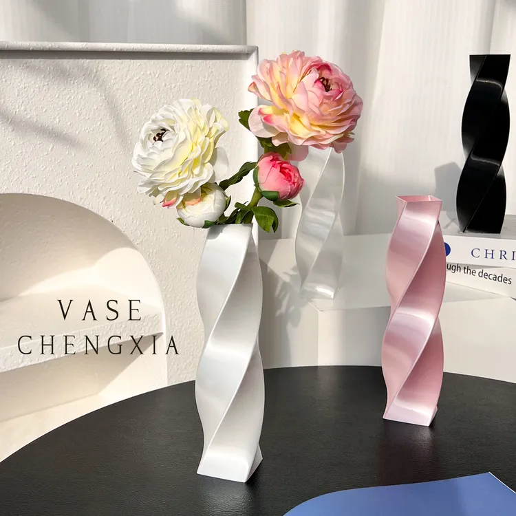 小众软装侘寂风花瓶摆件扭曲艺术旋转客厅插花玄关装饰轻奢高级感