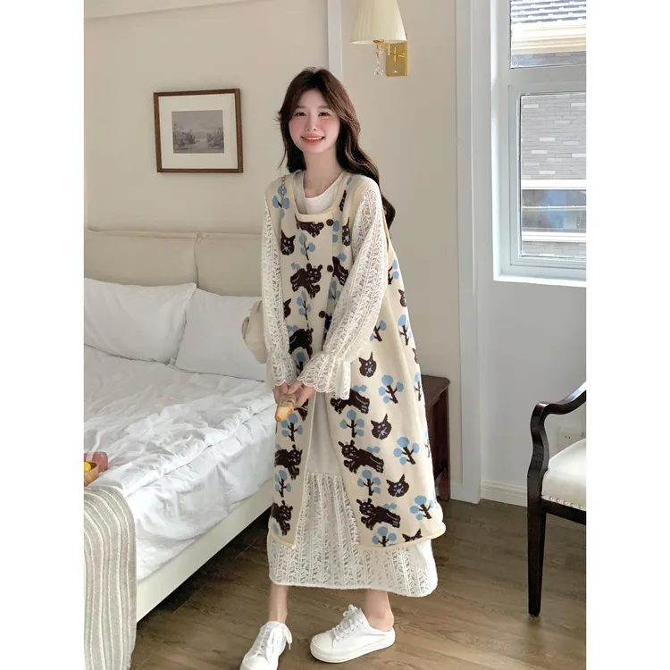 VOCKOO官方卡通绣花罩衫裙连衣裙套装2025新款女春秋减龄穿搭巨好