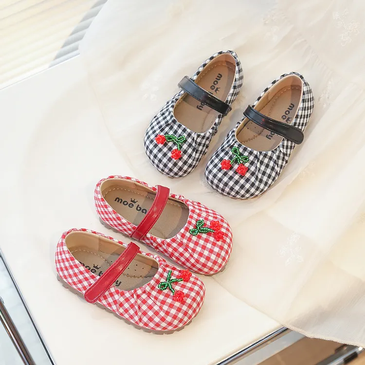 韩版女童鞋樱桃格子法式儿童公主小皮鞋洋气女宝宝单鞋圆头学步鞋