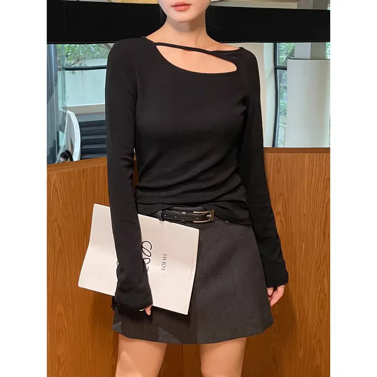镂空黑色打底衫女2025年新款秋季设计感长袖t恤内搭上衣外穿小众