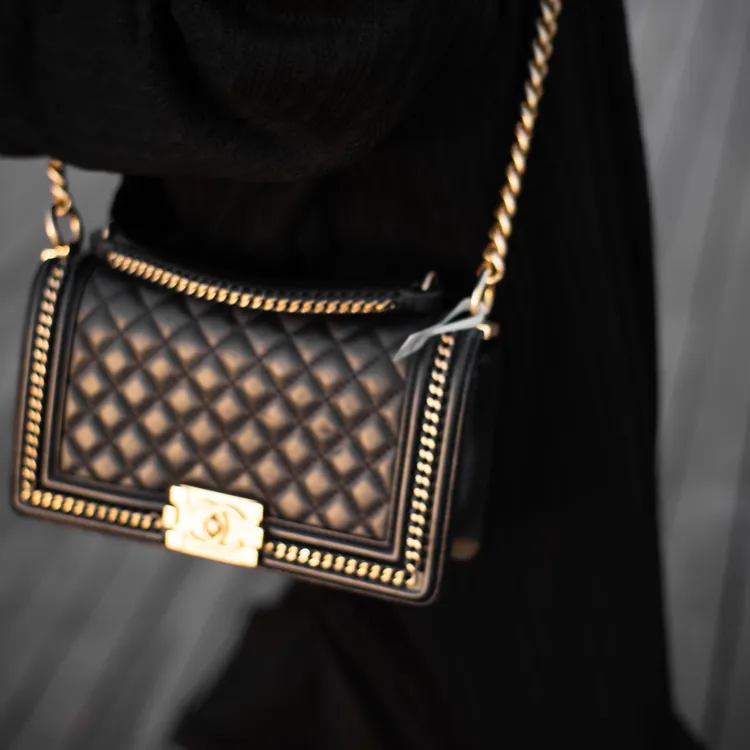 99新 Chanel/香奈儿 宫廷手柄中号leboy 黑金光面牛皮