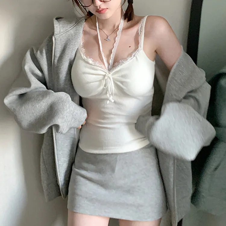 2024年显瘦内搭蕾丝带胸垫吊带背心女秋季修身性感辣妹纯欲上衣女