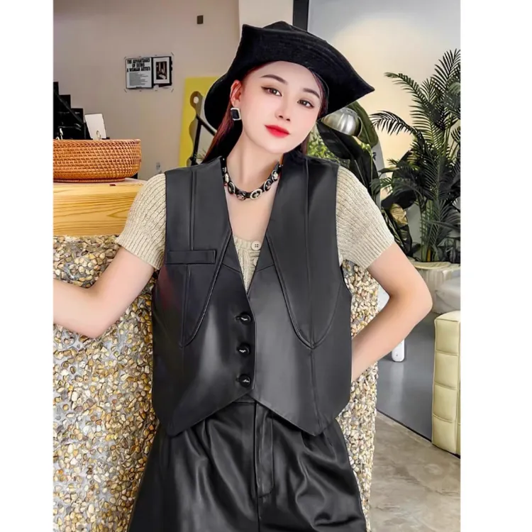 马甲女短款秋季新款绵羊皮黑色外搭小背心真皮修身V领坎肩马夹