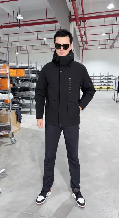 海秋冬亲子一款三色连帽纯色三防鹅绒服02