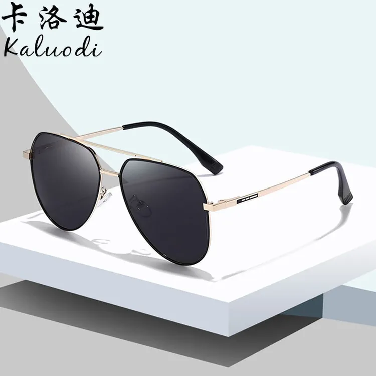 太阳镜男开车钓鱼偏光镜司机飞行员墨镜防紫外线强光潮蛤蟆镜时尚