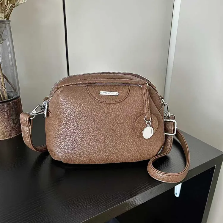 2025新款女士夏季大容量苹果包斜挎包柔软真皮包百搭休闲包单肩包