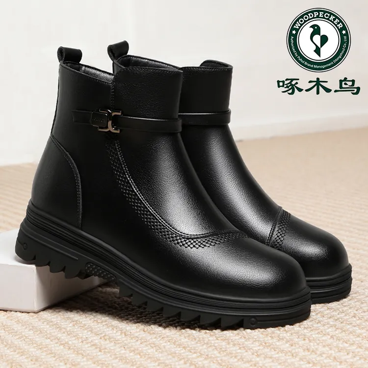 啄木鸟妈妈棉鞋冬季保暖平底短靴软底舒适加绒皮鞋防滑中老年女鞋