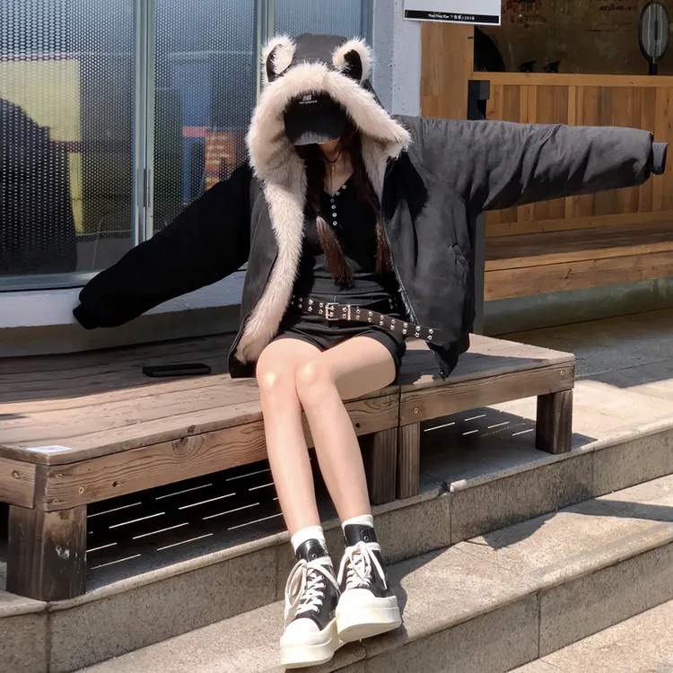 秋冬季连帽猫耳朵派克服女加厚插肩袖保暖宽松棉服麂毛绒夹克外套