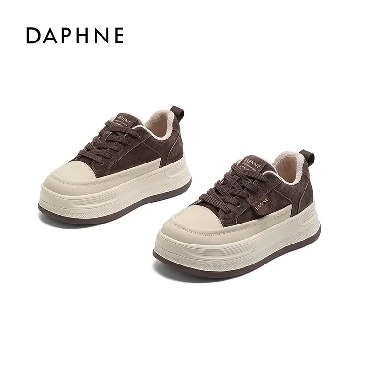 Daphne/达芙妮休闲鞋女2026冬季新款百搭加绒厚底增高保暖板鞋