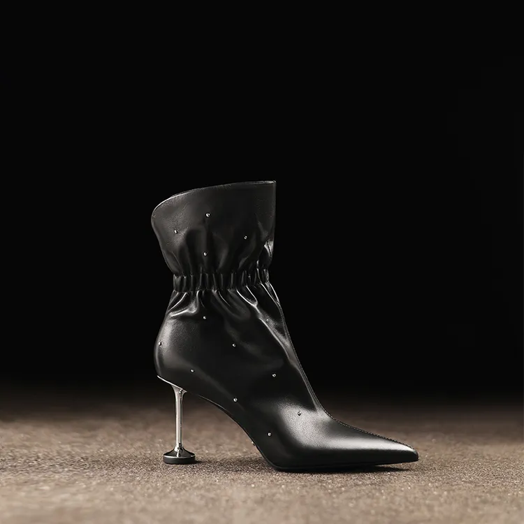 设计师款猫跟短靴尖头真皮女靴冬季新款加绒细跟高跟鞋超软不累脚