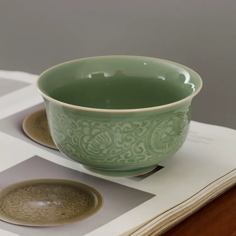耀州窑橄榄青釉印花半手工青瓷陶瓷高温原矿餐具缠枝团菊纹中号碗