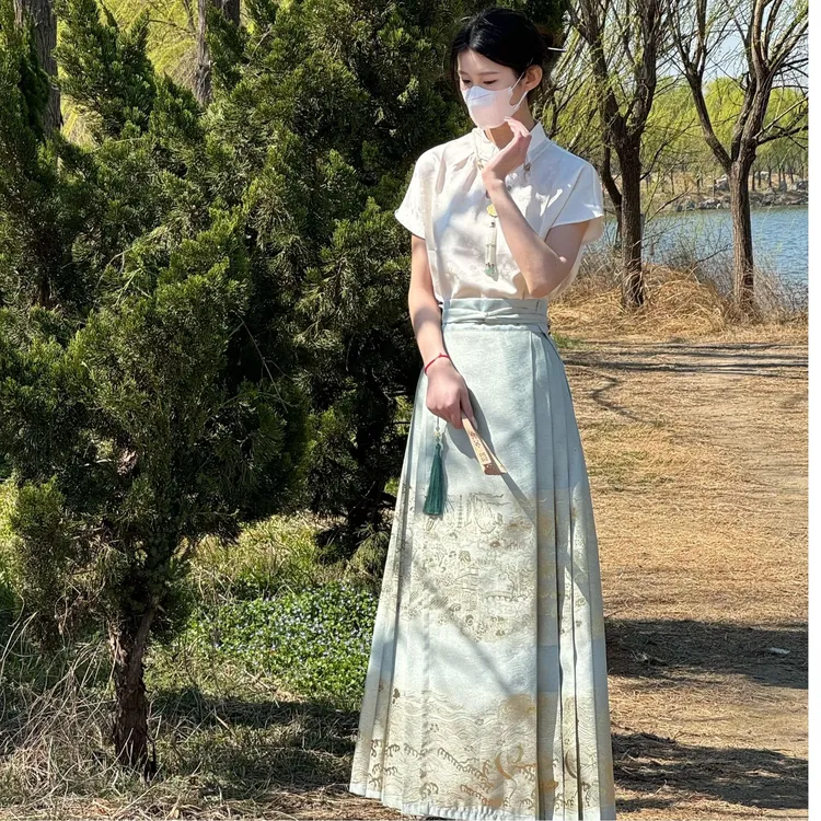 长裙套装-【短袖+海市蜃楼】明制织金短款马面裙中式短袖上衣夏季