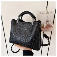 （高26cm宽20cm厚12cm）2025新款大容量复古单肩斜挎包355-4编织