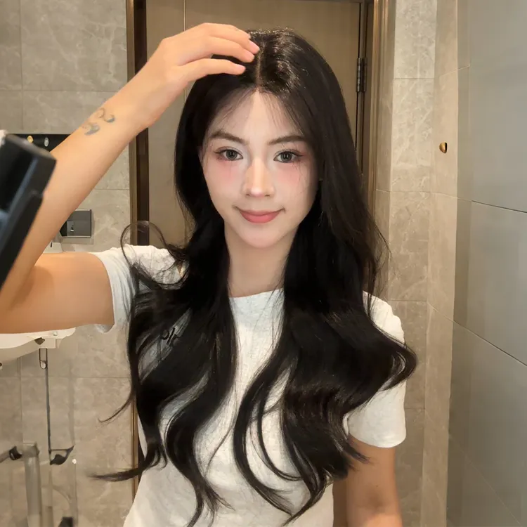 自然黑色高层次木马卷轻薄工艺进口丝假发头套女网红同款