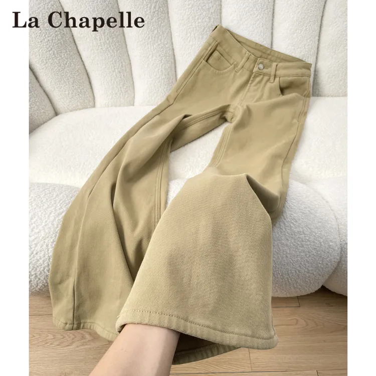拉夏贝尔卡其色低腰微喇牛仔裤女2026春季爆款百搭显瘦辣妹喇叭裤