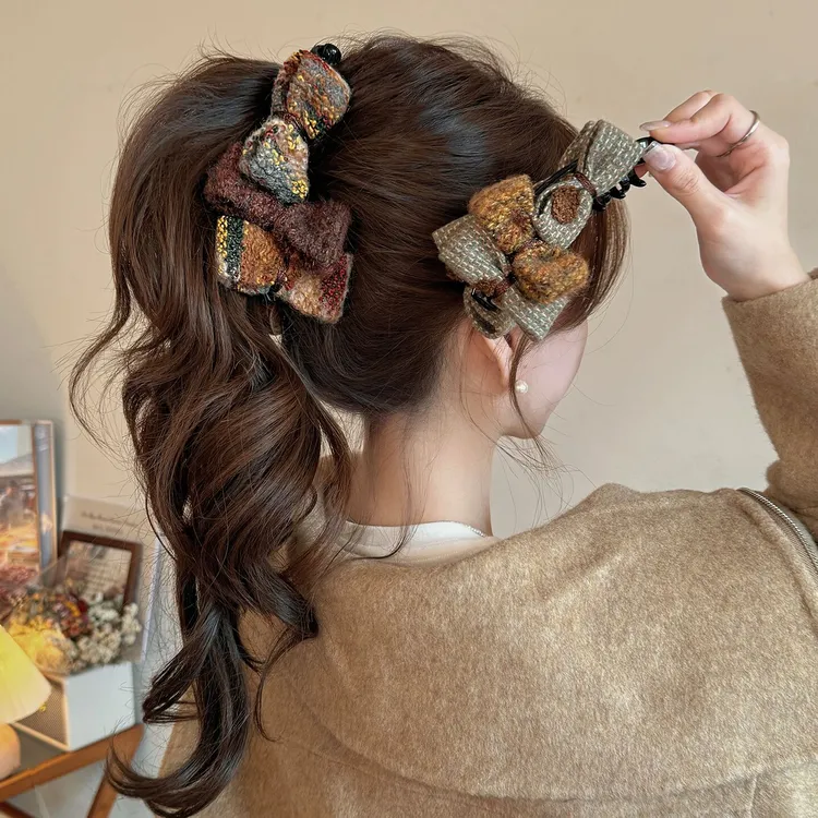 可爱甜美香蕉夹复古格纹布艺褶皱发夹ins时尚百搭秋冬新款发饰