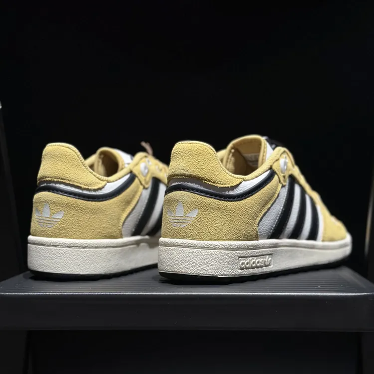adidas/阿迪达斯男子板鞋运动鞋防滑耐磨百搭系带低帮潮鞋IH7864