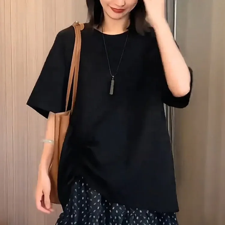 大码女装设计感后开叉黑色圆领抽绳t恤上衣夏季碎花短裙两件套装