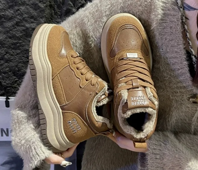 加绒加厚保暖棉鞋雪地靴2024冬季新款真皮高帮鞋子女百搭休闲板鞋