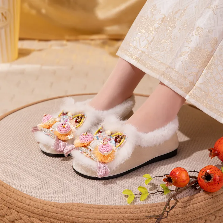 非遗虎头棉鞋2025年冬季新款加绒手工兔毛平底舒适国风中式绣花鞋